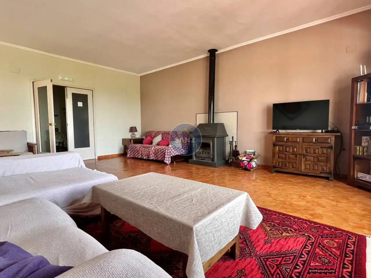 Sala d'estar de Casa o xalet en venda en Agullent amb Jardí privat i Piscina