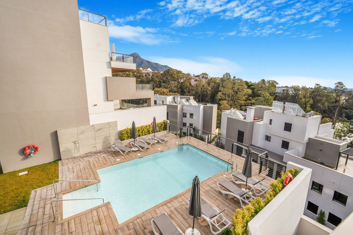 Exterior view of Duplex to rent in Marbella  with Air Conditioner, Terrace and Pets allowed