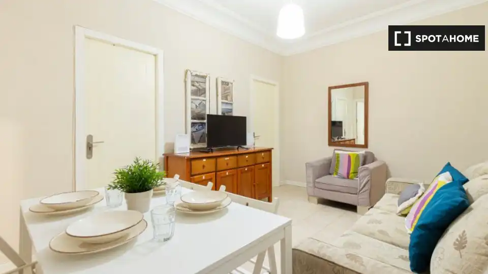 Living room of Flat for rent in Madrid  with Air Conditioner, Heating and Furnished