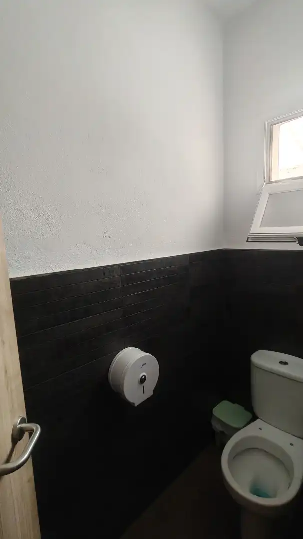 Bathroom of Commercial properties for sale in Gorafe  with Air Conditioner, Terrace and Furnished