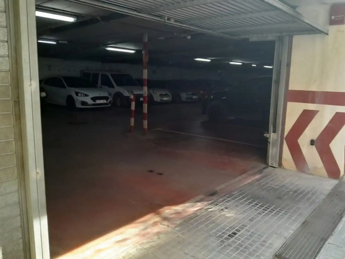 Einzelparkplatz zum Verkauf in Passatge Huc 4, imagen 4