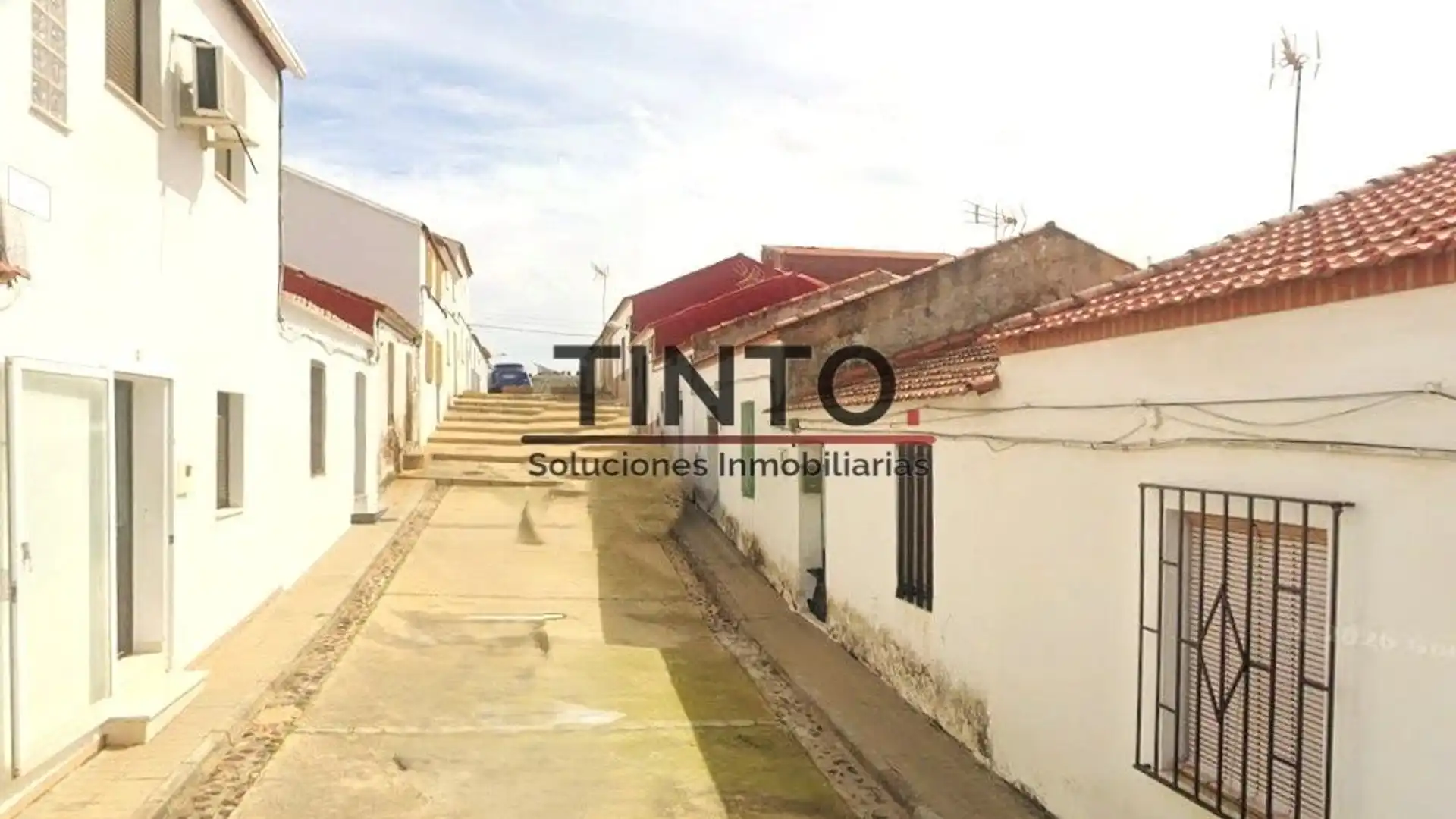 Exterior view of Single-family semi-detached for sale in  Huelva Capital