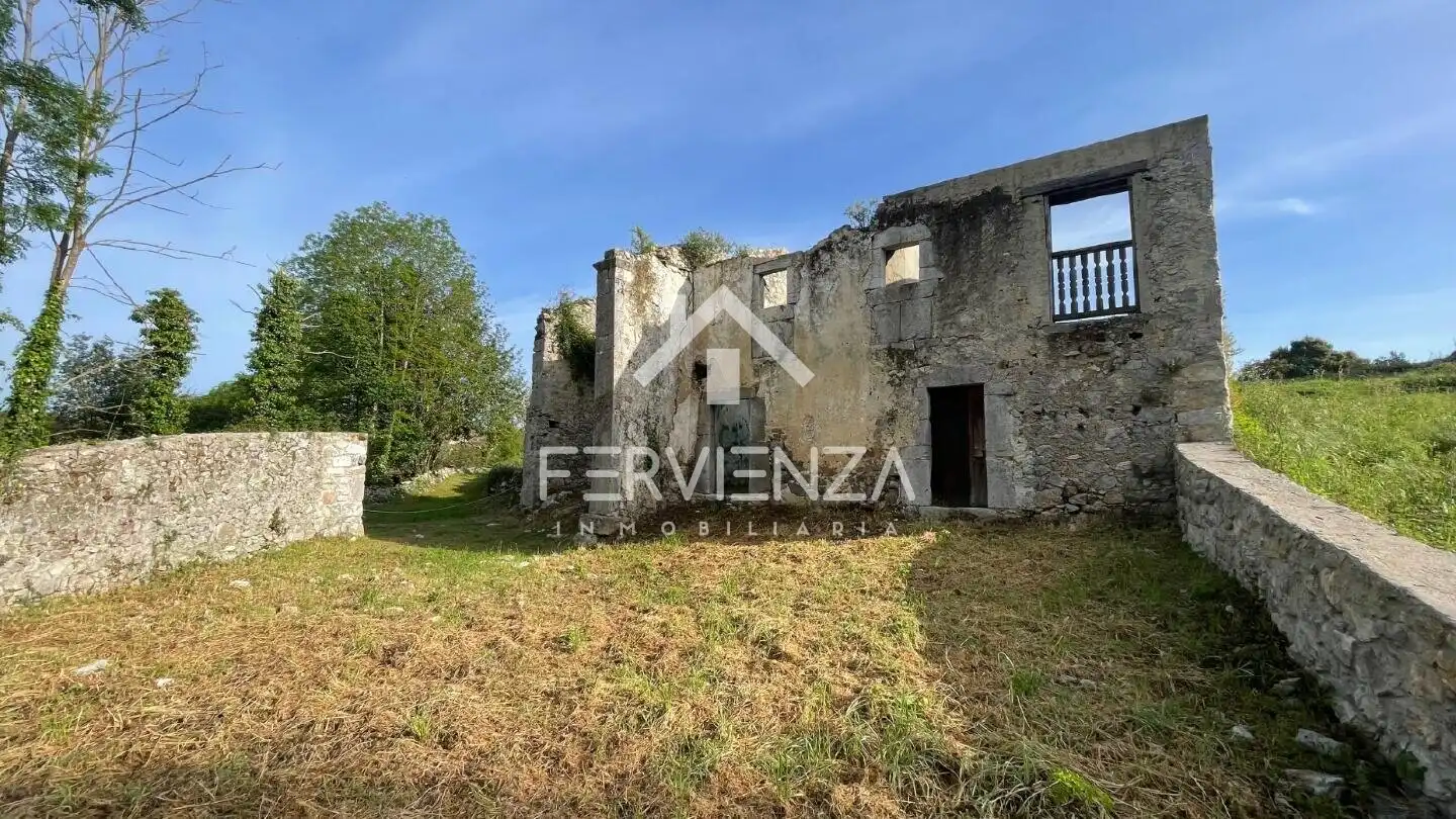Houses for sale in Posada - Barro