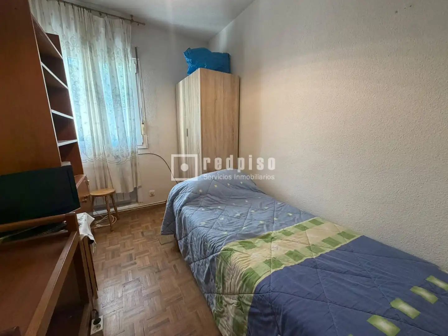 Bedroom of Flat for sale in Madrid  with Heating, Private garden and Parquet flooring