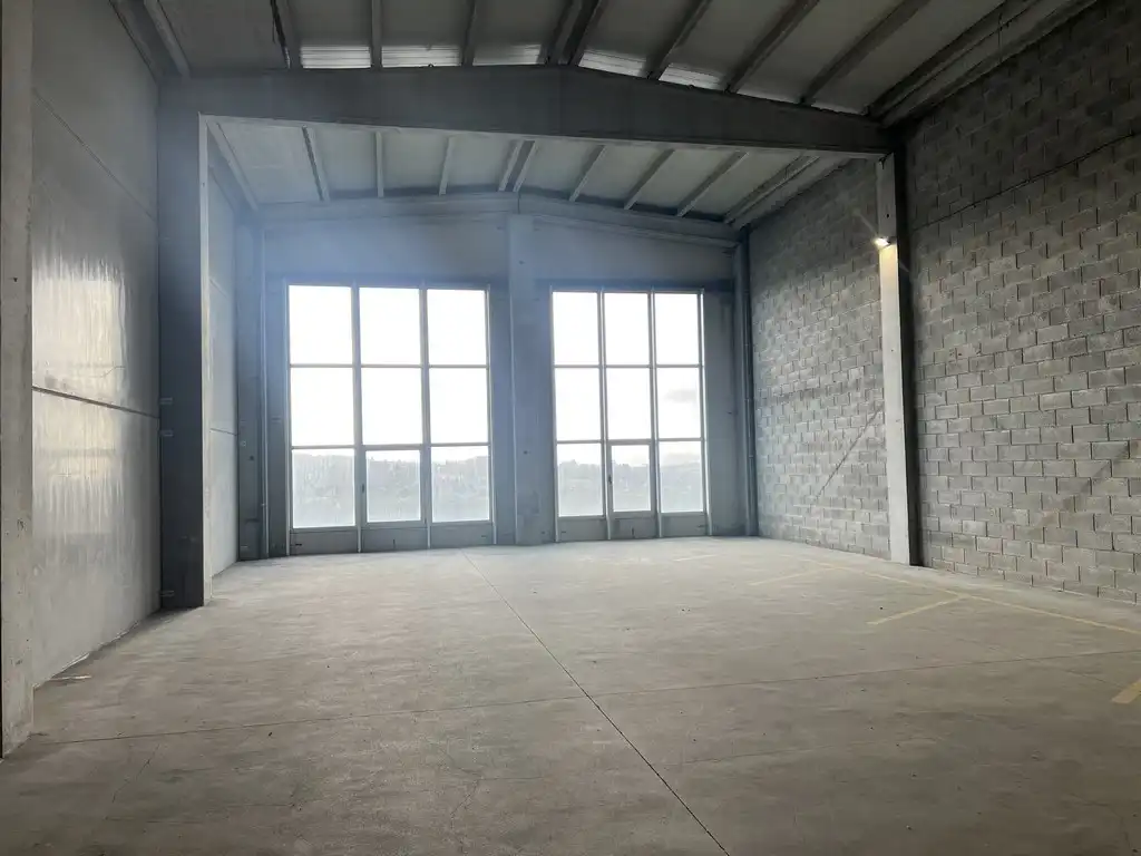 Nave industrial en venta en Santiago de Compostela 