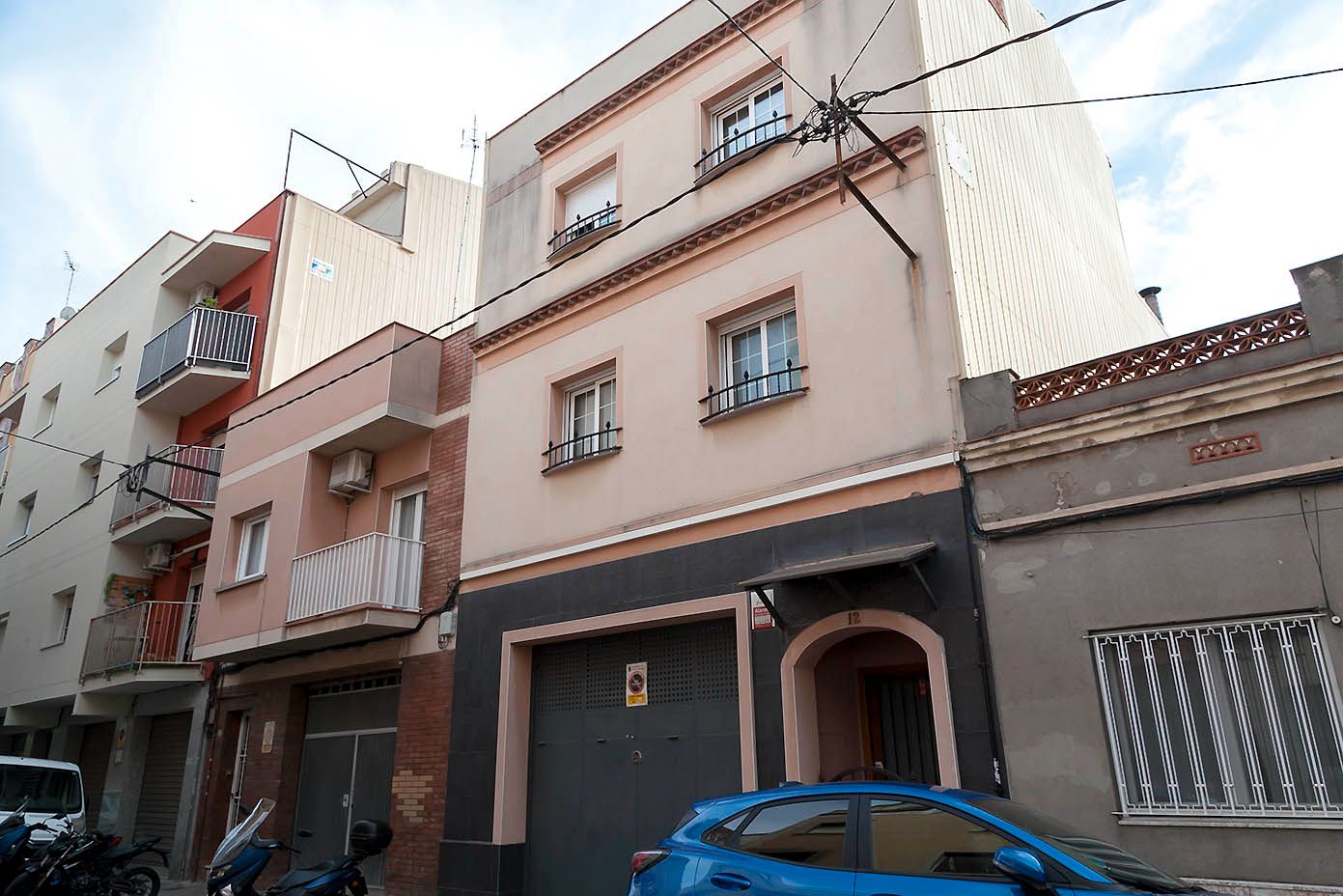 Vista exterior de Casa adosada en venda en El Prat de Llobregat amb Aire condicionat, Calefacció i Terrassa