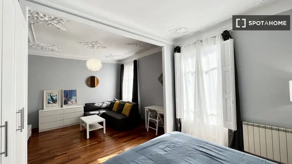 Appartamento con terrazza in affitto a Eixample, imagen 2