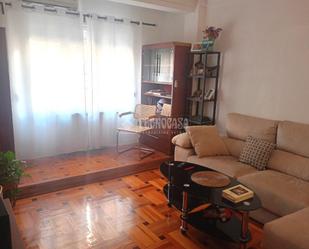 Sala d'estar de Pis en venda en  Madrid Capital amb Aire condicionat i Parquet