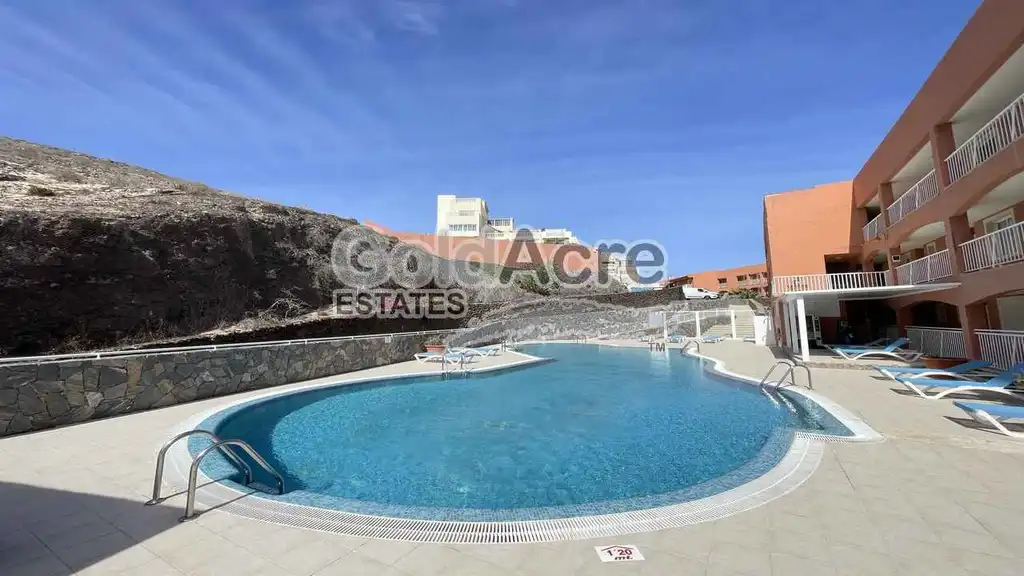 Piscina de Apartament en venda en Pájara