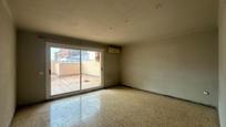 Living room of Flat for sale in Torredembarra  with Terrace and Balcony