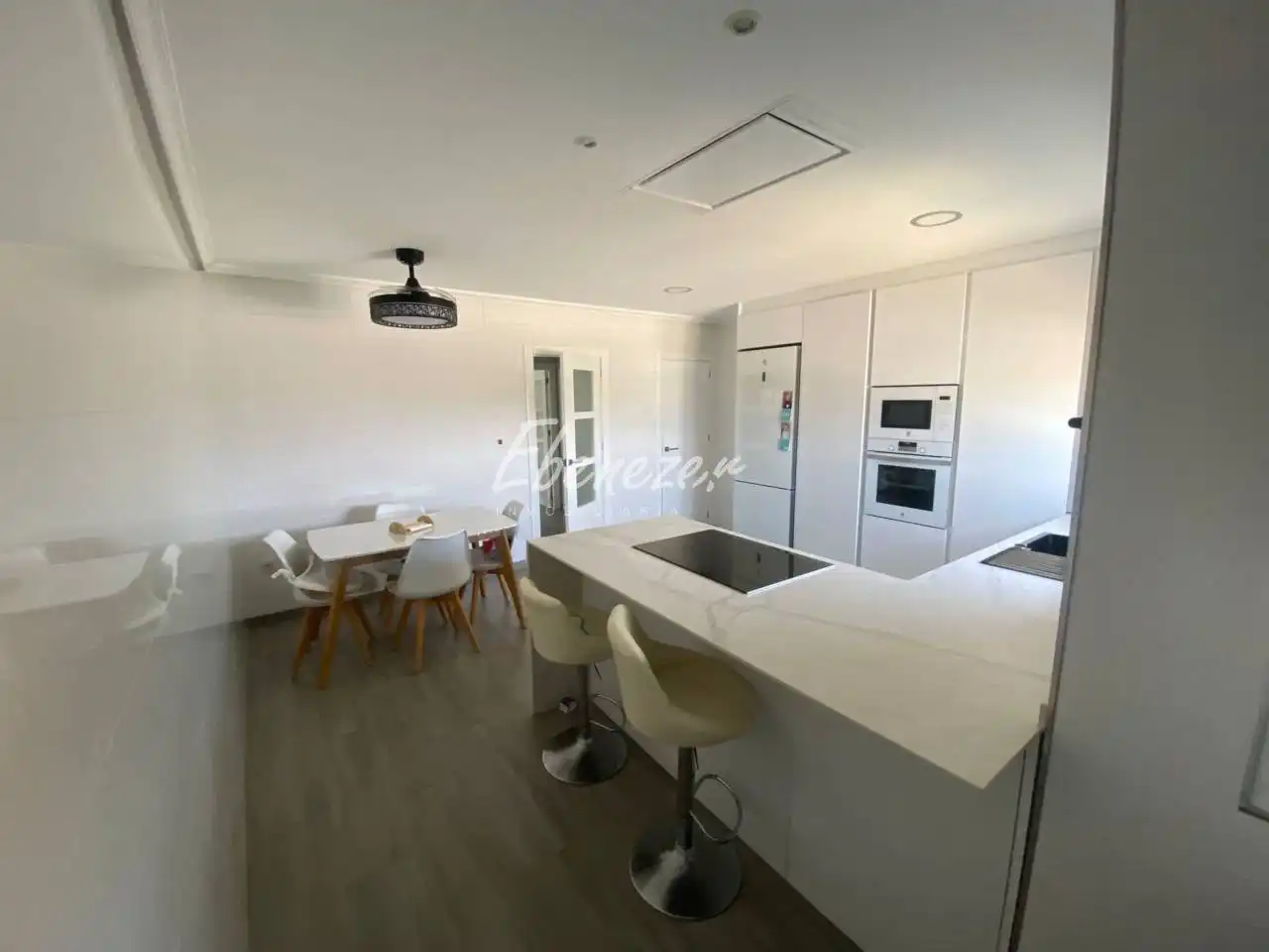 Küche von Wohnung zum Verkauf in La Unión mit Klimaanlage, Heizung und Privatgarten