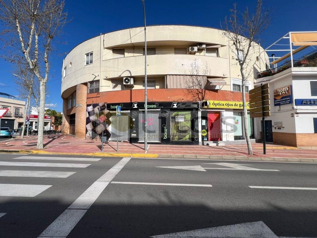Vista exterior de Local de lloguer en Dos Hermanas