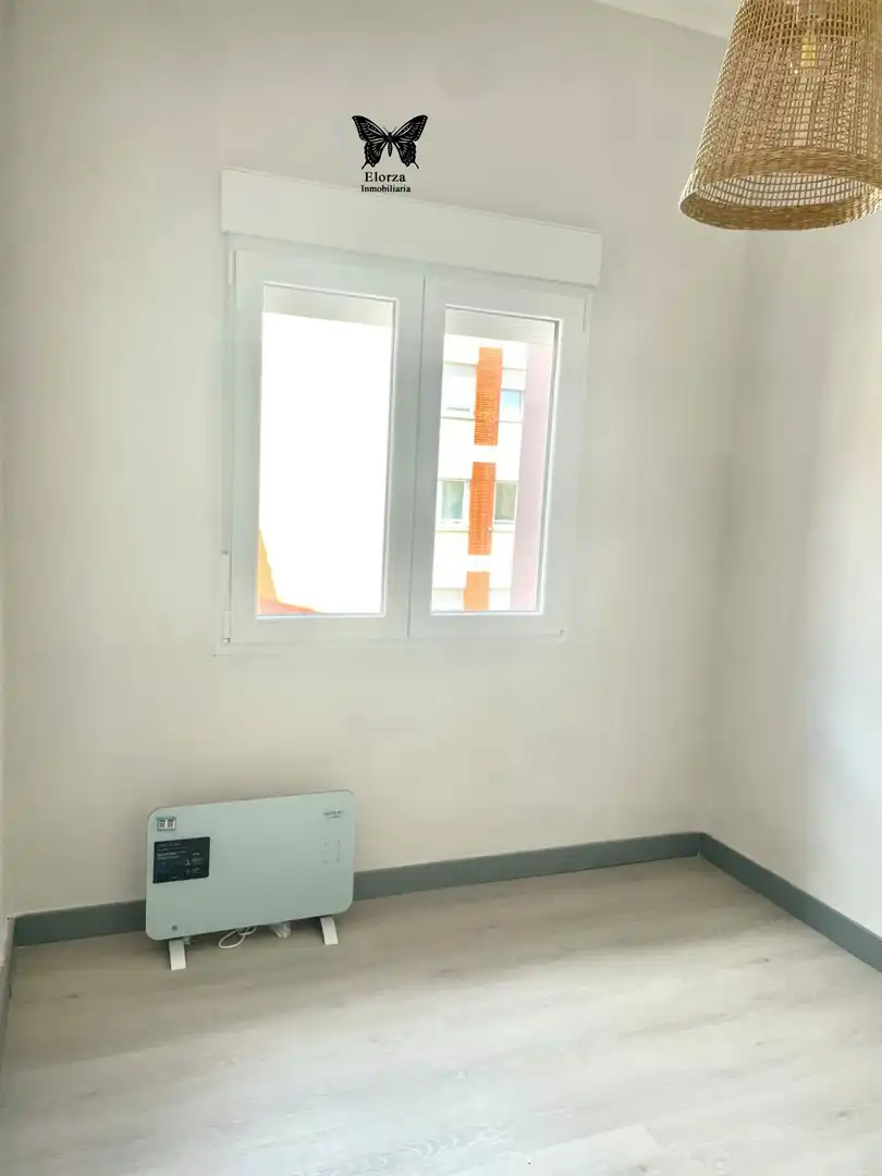 Balcony of Flat for sale in Oviedo   with Heating