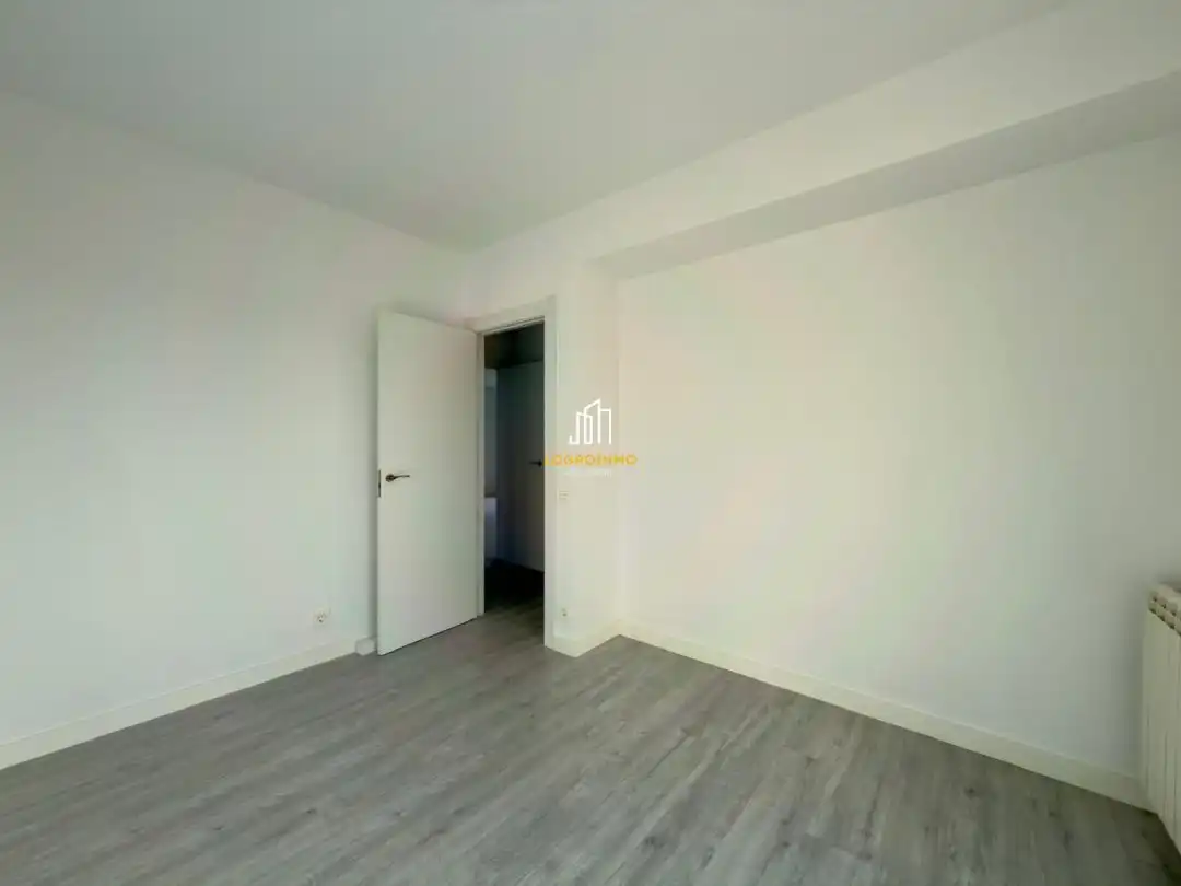 Schlafzimmer von Wohnung zum Verkauf in Lardero mit Heizung, Parkett und Terrasse