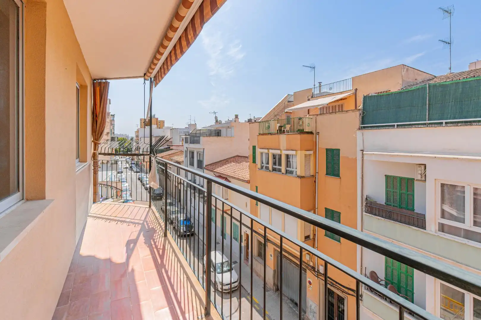 Terrasse von Wohnungen zum Verkauf in  Palma de Mallorca mit Klimaanlage, Terrasse und Balkon