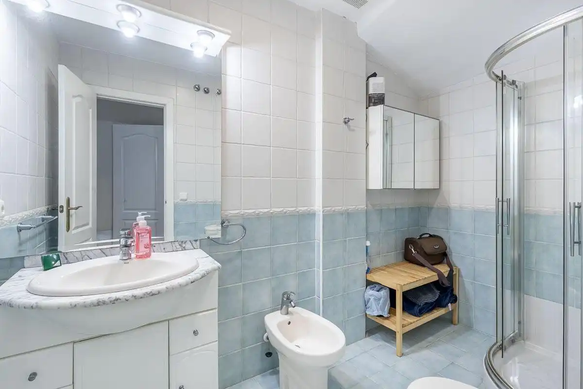 Baño de Casa adosada en venta en Motril con Terraza, Balcón y Piscina comunitaria