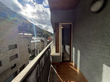 Appartement avec balcon à louer à Pont de la Tosca