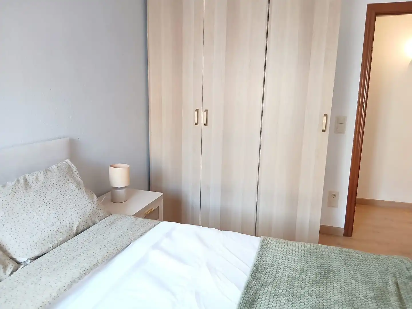 Schlafzimmer von Wohnung zur Miete in La Almunia de Doña Godina  mit Heizung, Parkett und Terrasse