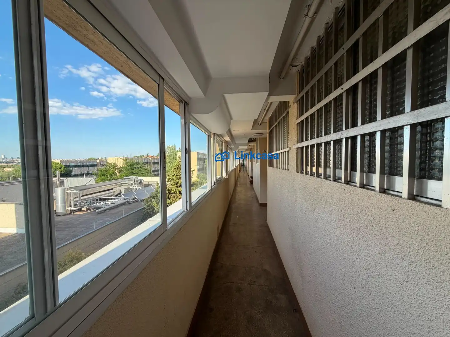 Vista exterior de Dúplex en venta en Madrid con Calefacción