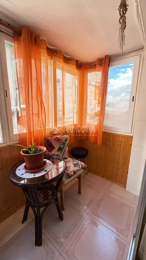 Habitación de Piso en venta en Parla con Calefacción