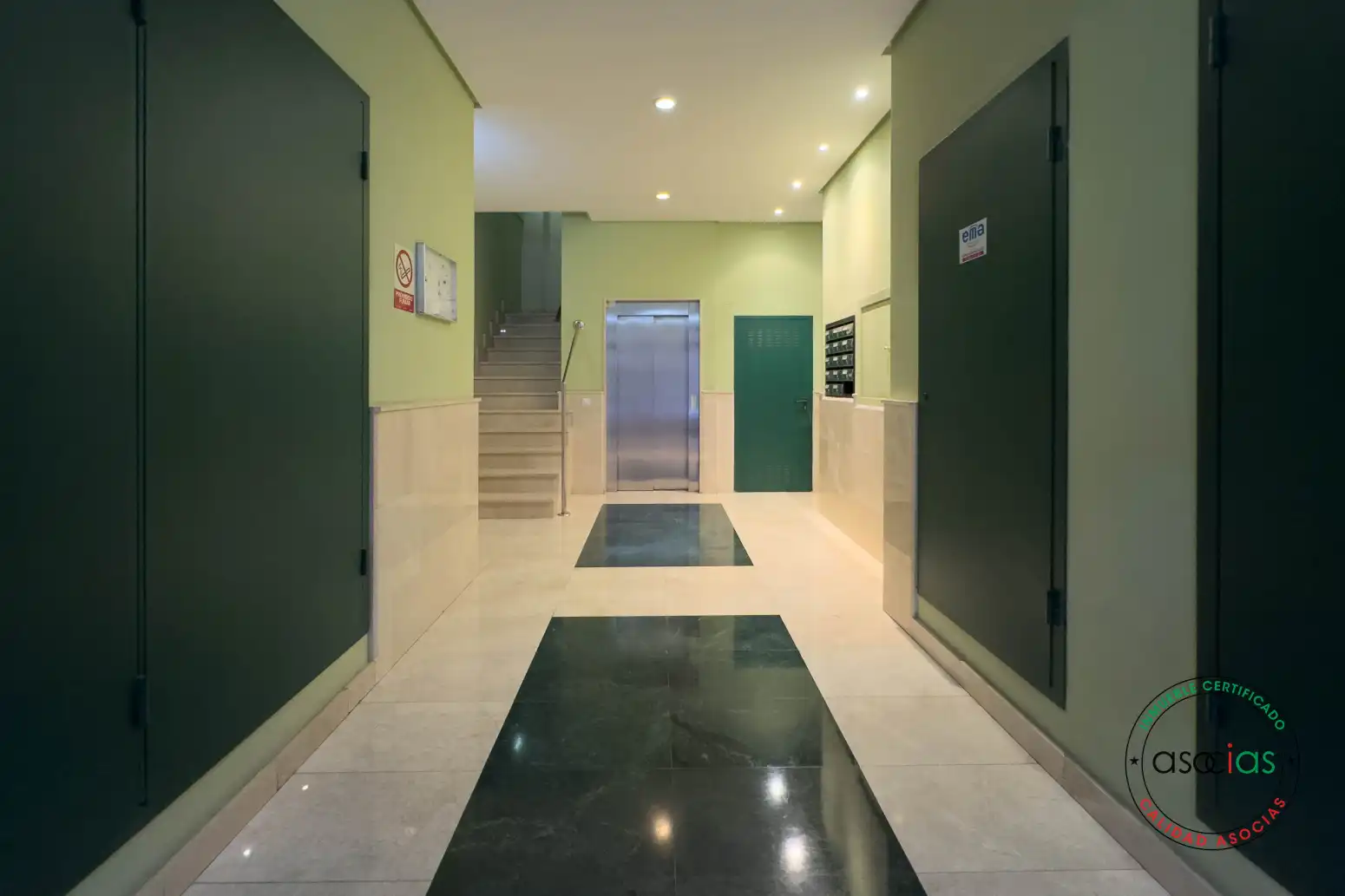 Piso en venta en Gijón  con Calefacción, Terraza y Trastero