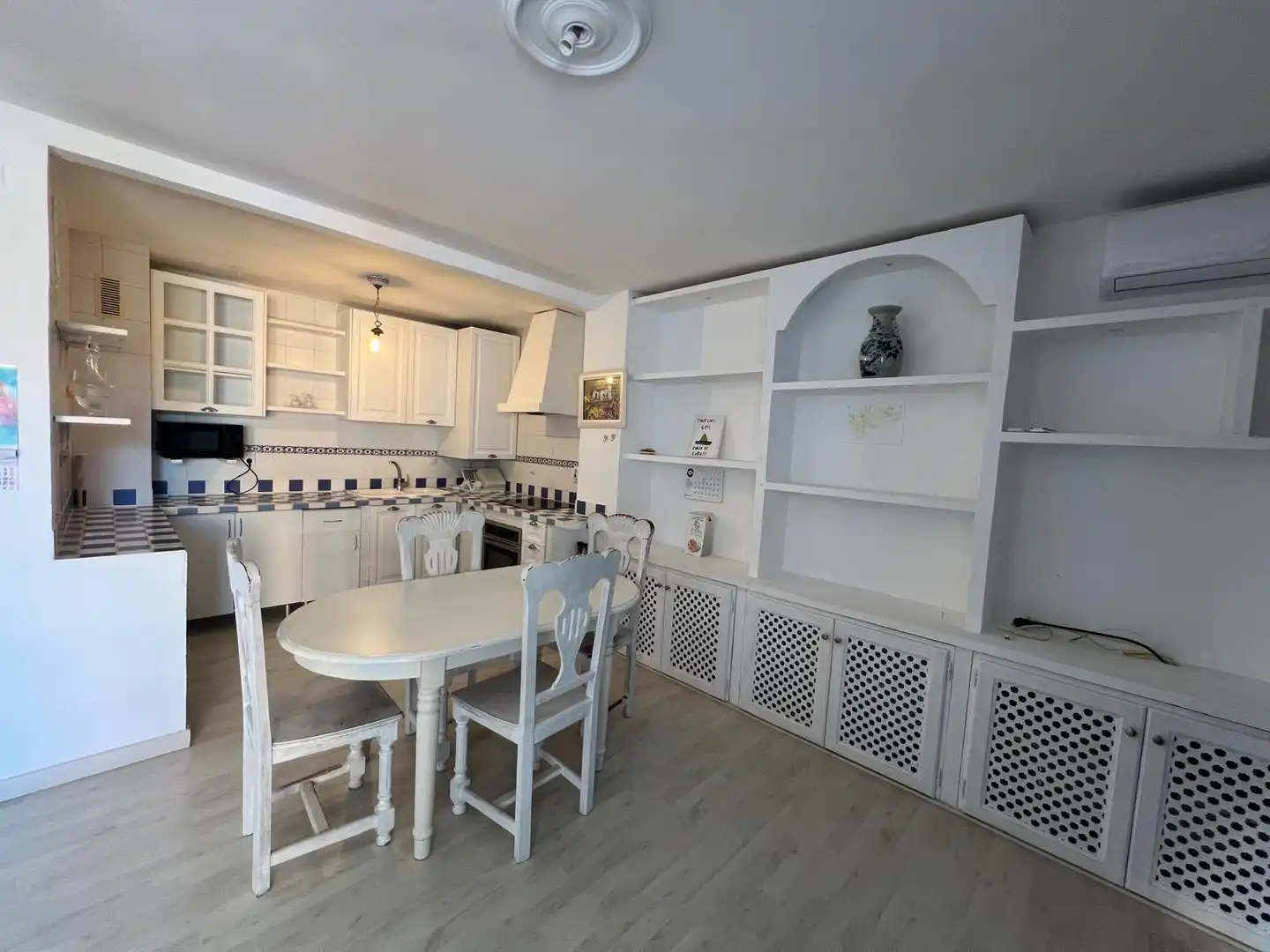 Cocina de Apartamento en venta en Estepona con Aire acondicionado, Terraza y Piscina