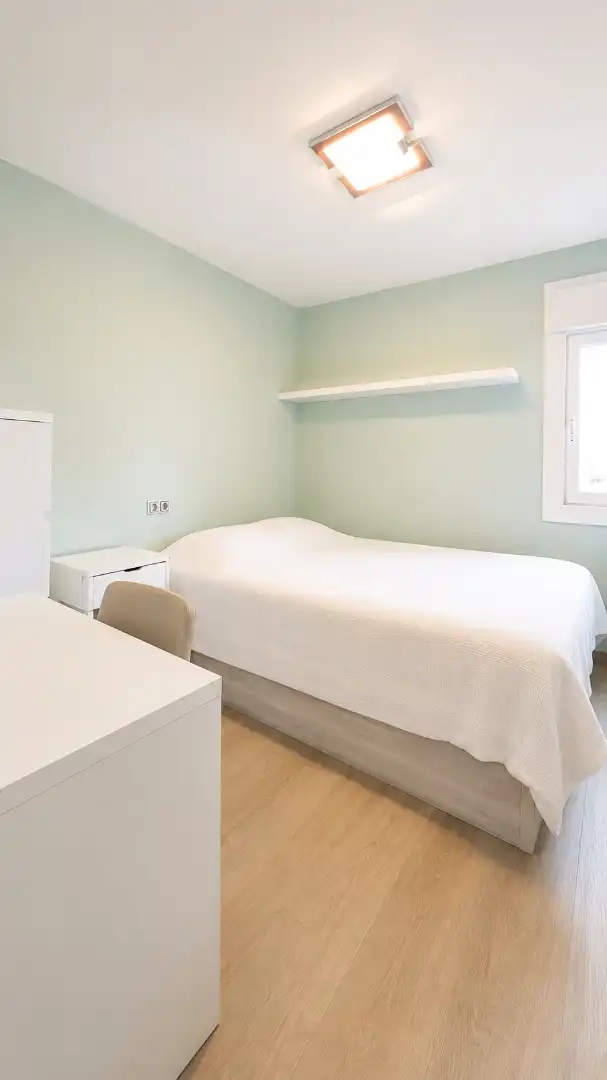 Habitación de Piso en venta en Cerdanyola del Vallès con Aire acondicionado, Calefacción y Parquet