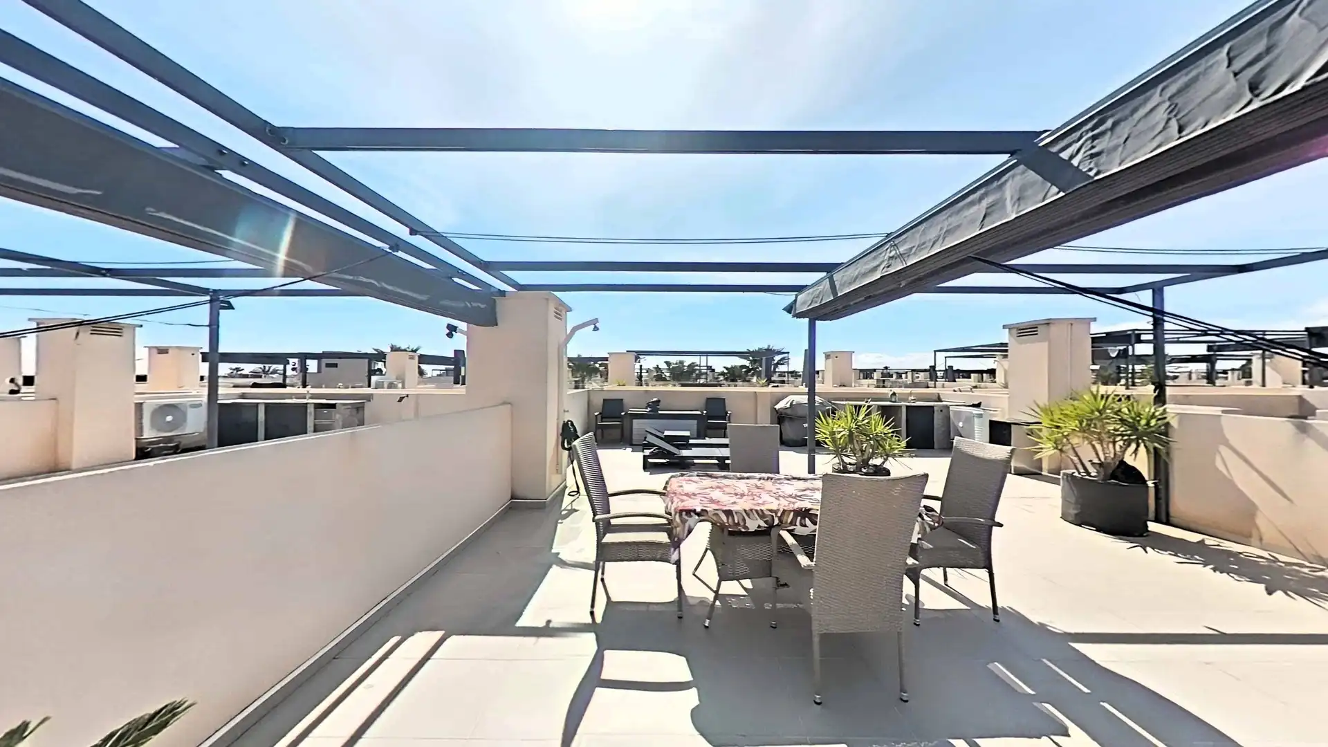 Terrasse von Wohnungen zum Verkauf in Pilar de la Horadada mit Klimaanlage, Heizung und Terrasse