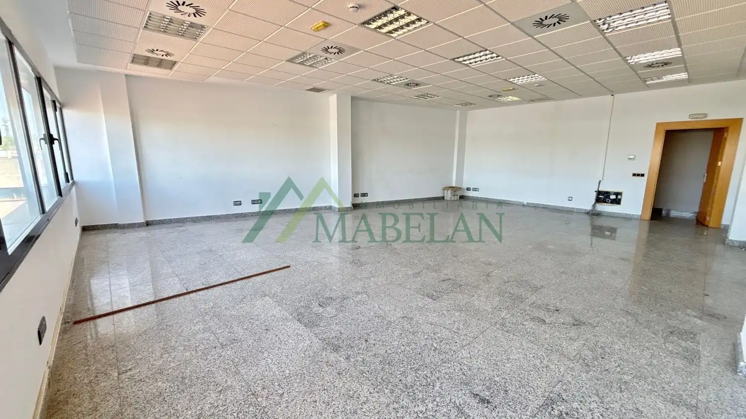 Oficina de alquiler en Las Rozas de Madrid con Calefacción