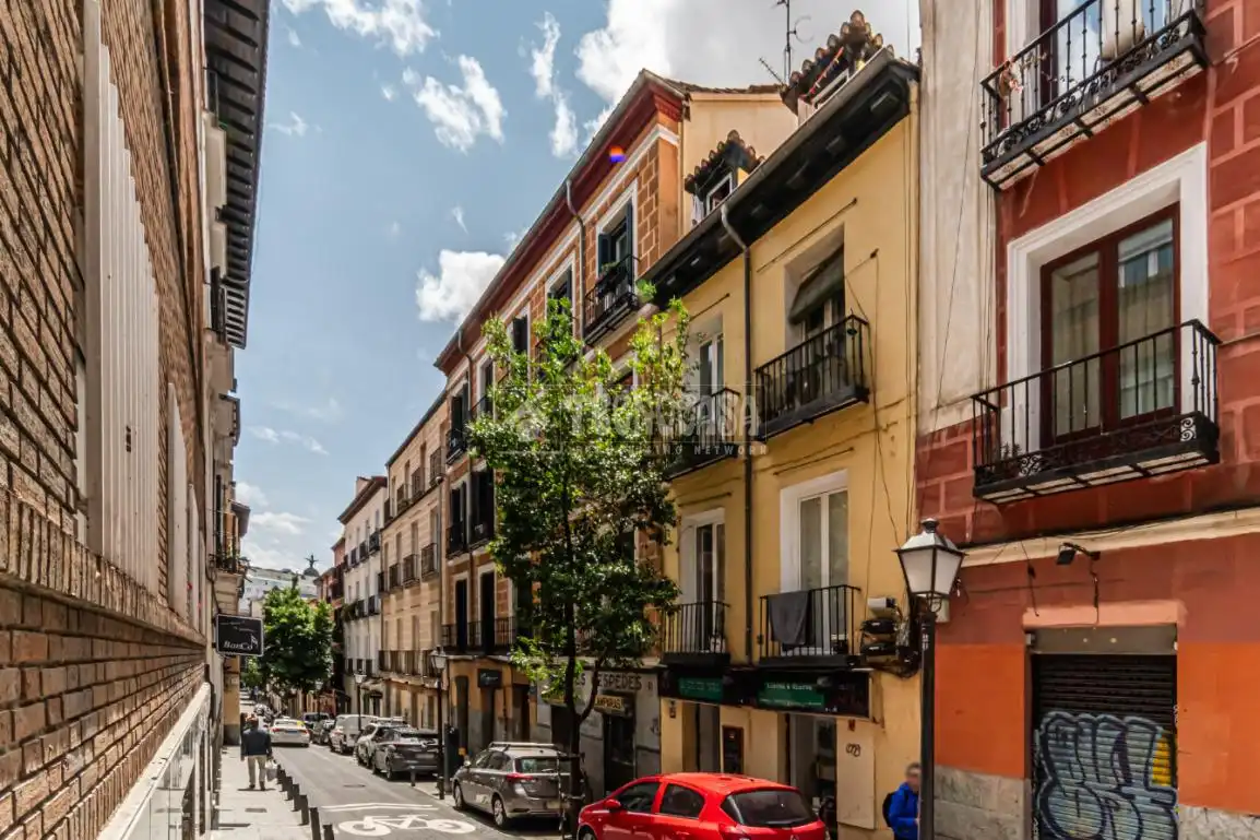 Vista exterior de Estudio en venta en Madrid
