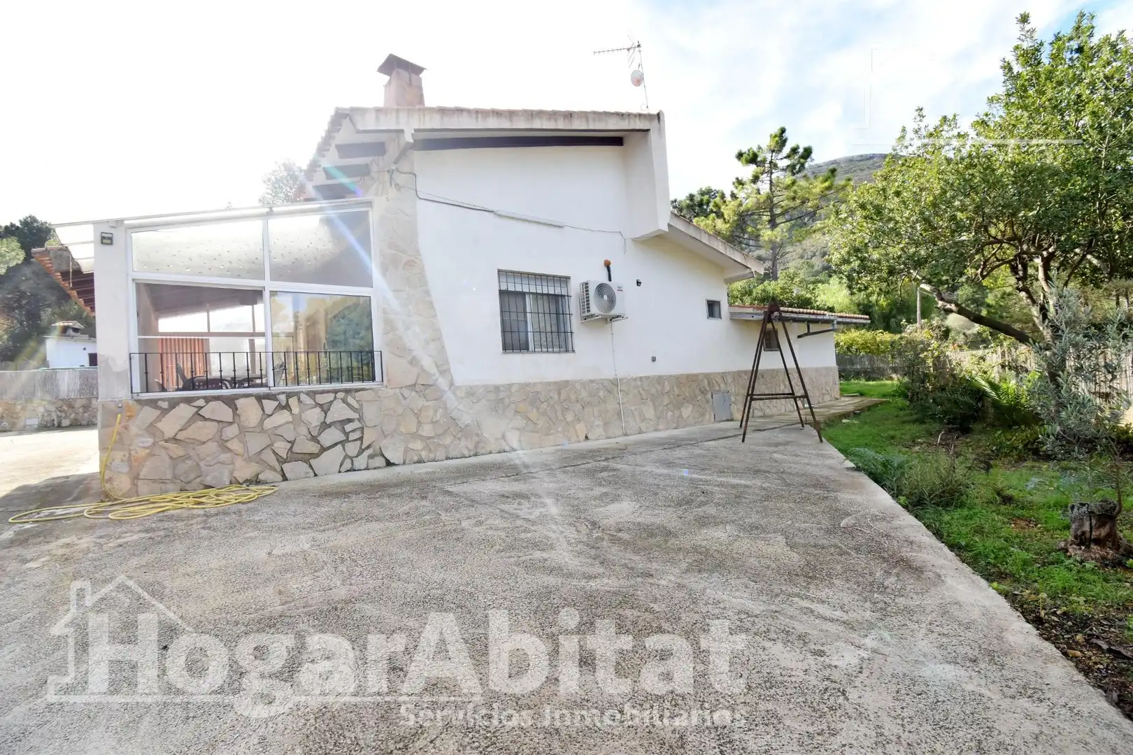 Vista exterior de Casa o chalet en venta en Simat de la Valldigna con Aire acondicionado, Calefacción y Jardín privado
