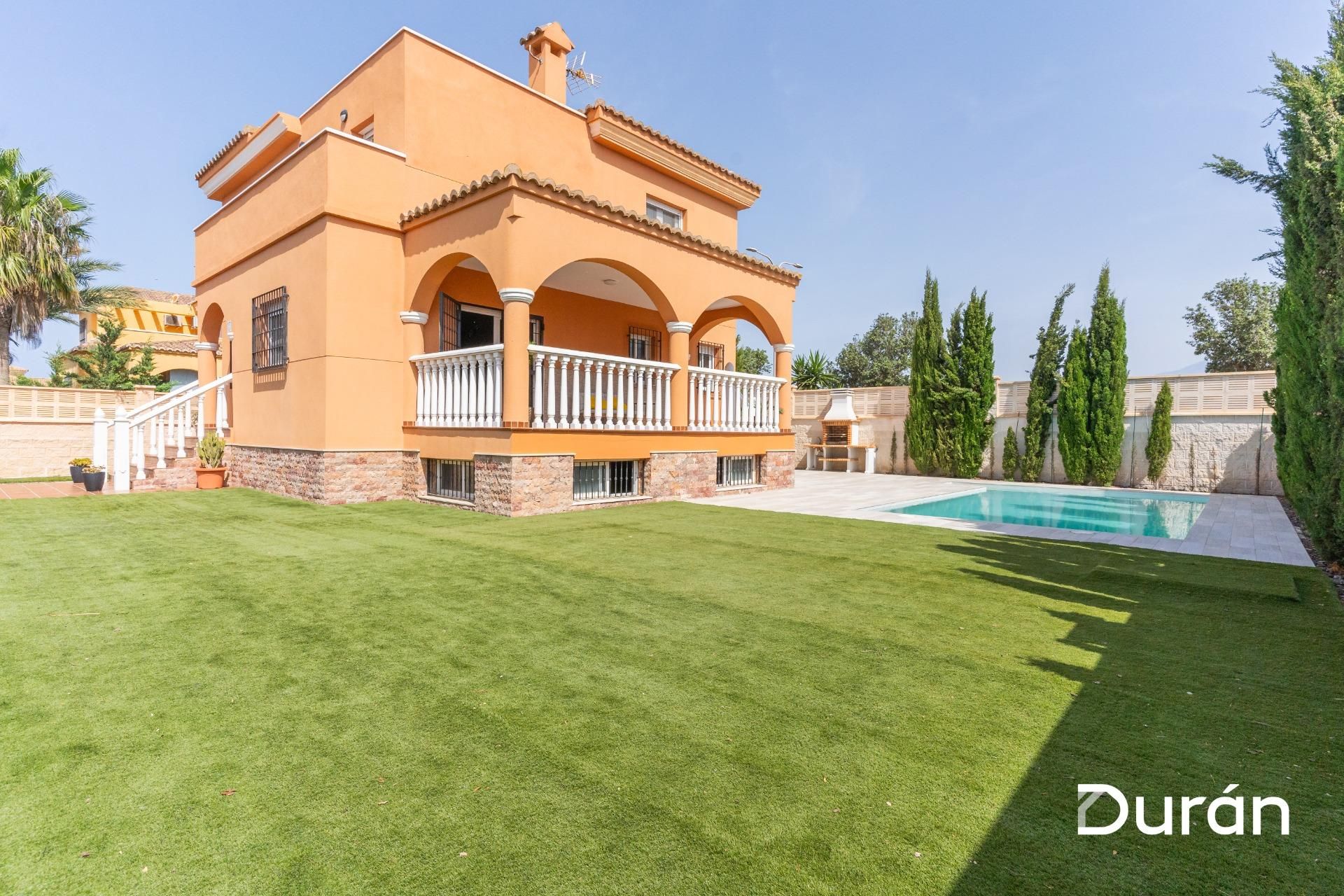 Jardín de Casa o chalet en venta en El Ejido con Aire acondicionado, Jardín privado y Terraza