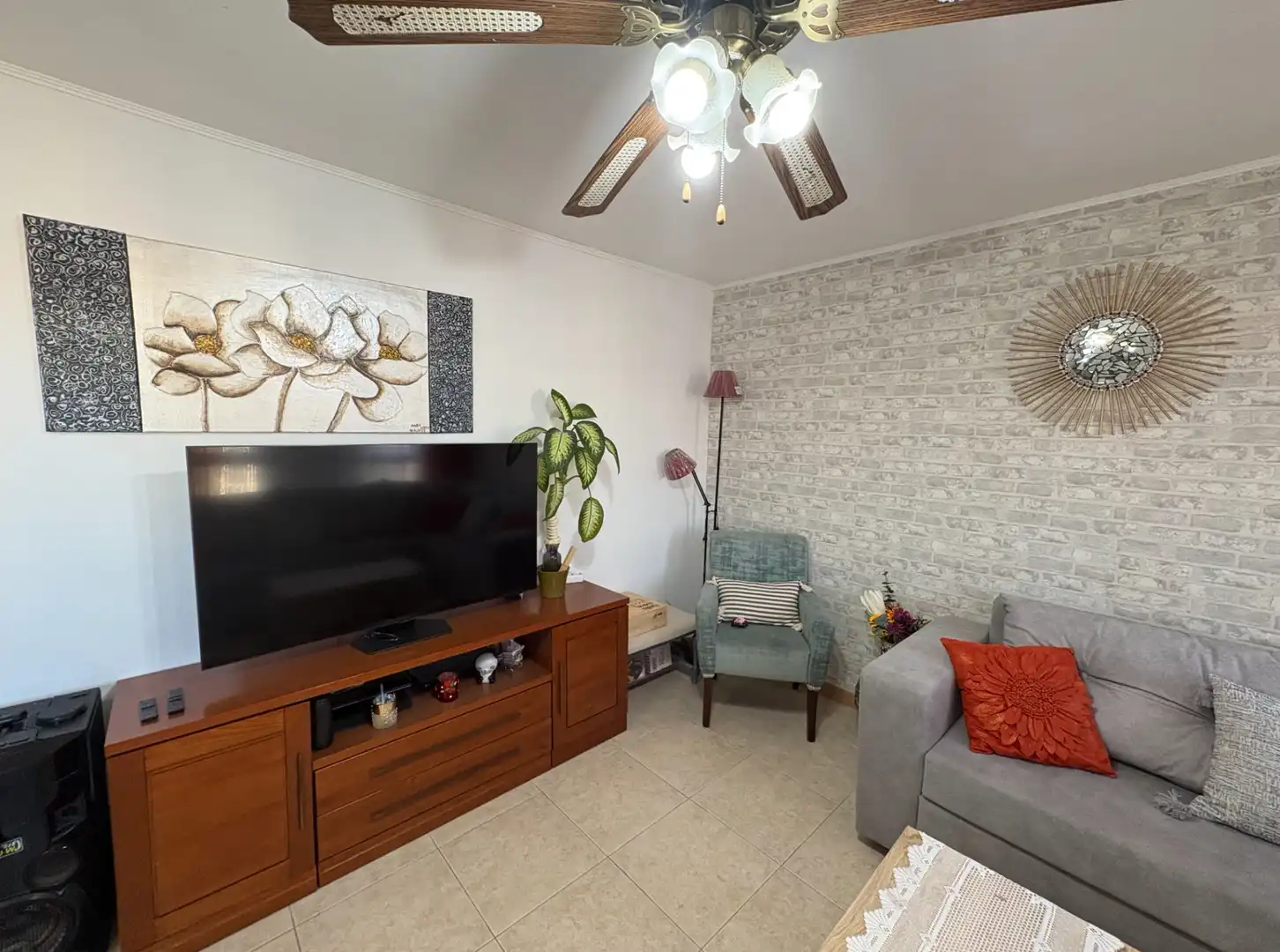 Sala de estar de Piso en venta en Castellón de la Plana / Castelló de la Plana con Aire acondicionado, Calefacción y Horno