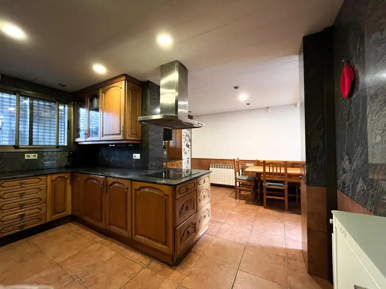 Kitchen of Houses for sale in Montcada i Reixac  with Air Conditioner, Heating and Private garden