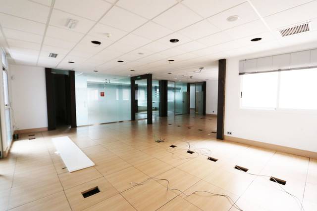 Local comercial en Venta en El Pinar - Punta Galea