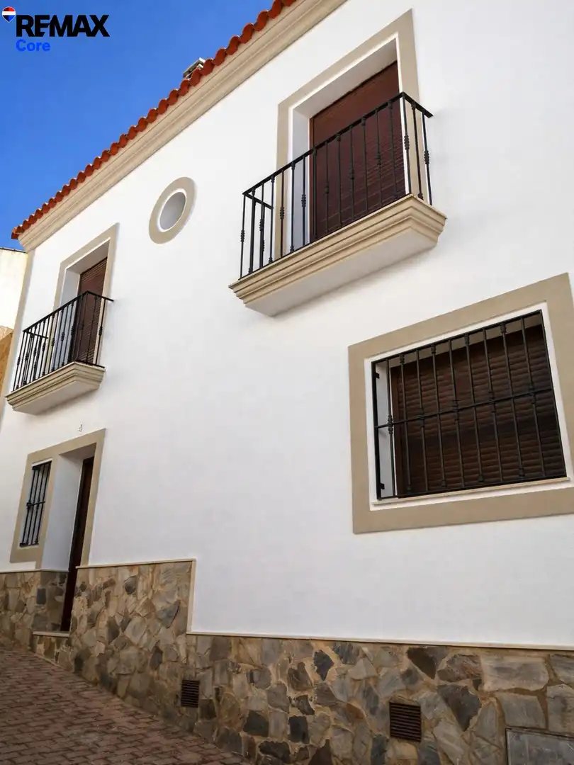 Vista exterior de Casa o chalet en venta en Montemolín con Aire acondicionado, Calefacción y Terraza