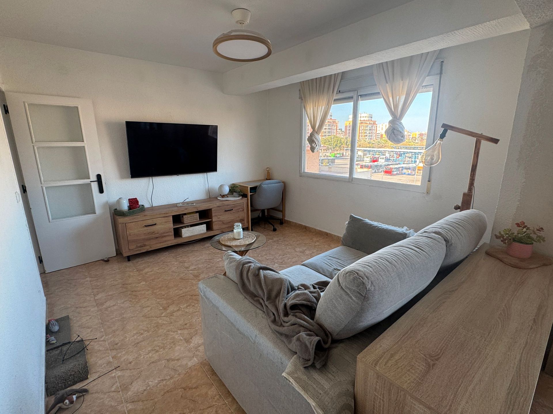 Sala de estar de Piso en venta en Alicante / Alacant con Aire acondicionado y Balcón