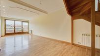 Living room of Attic for sale in Huarte / Uharte  with Heating, Terrace and Storage room