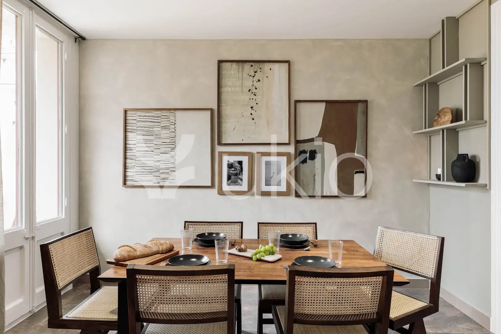 Comedor de Apartamento de alquiler en Barcelona con Aire acondicionado, Calefacción y Amueblado
