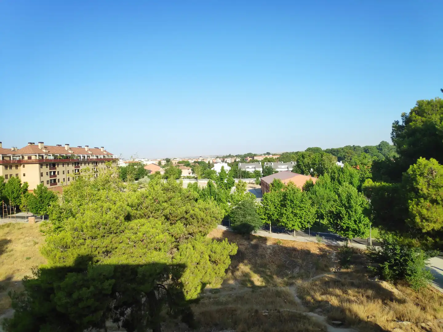 Vista exterior de Piso de alquiler en Aranjuez con Calefacción, Parquet y Terraza