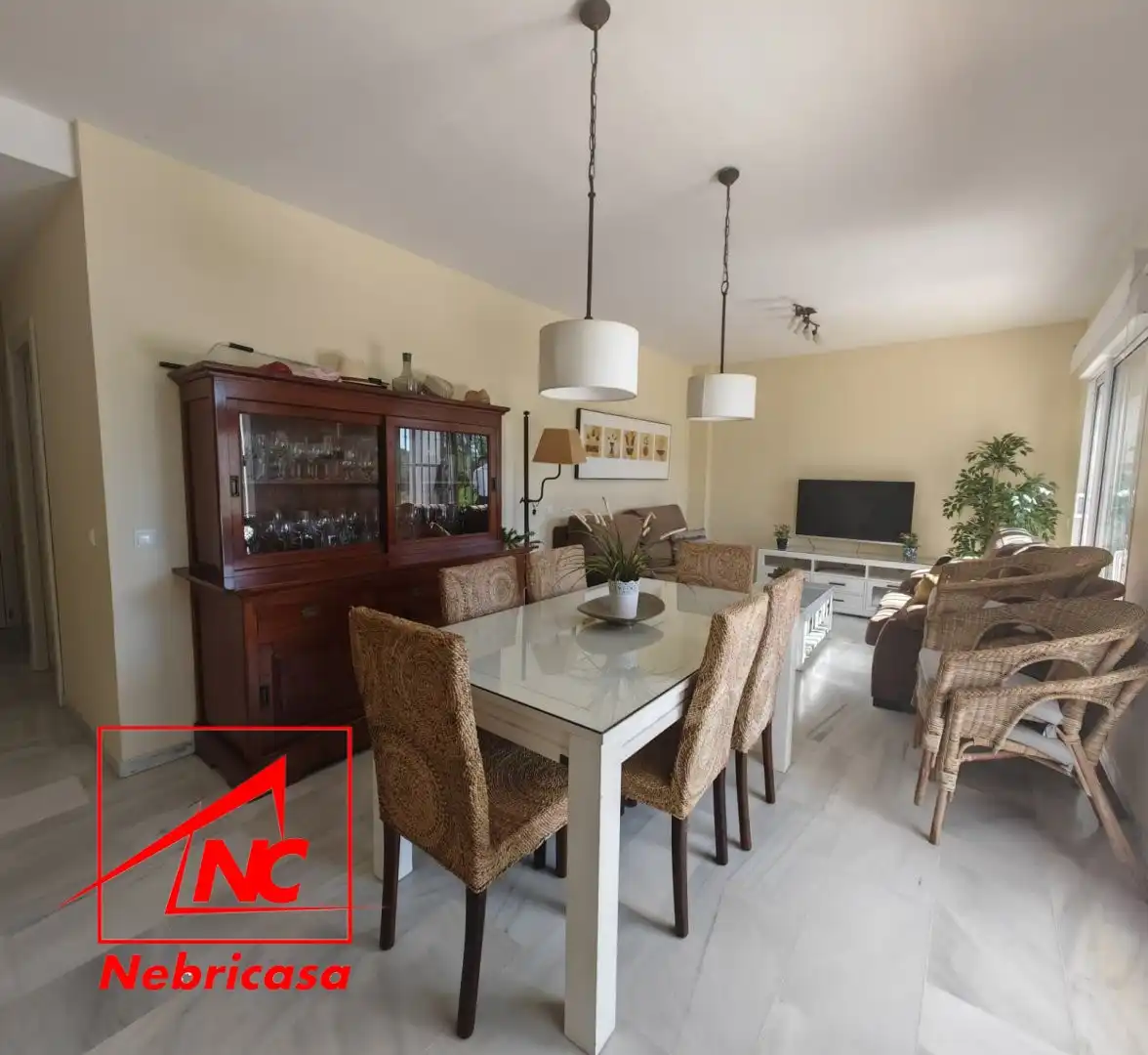 Comedor de Piso en venta en Chipiona con Aire acondicionado, Trastero y Piscina