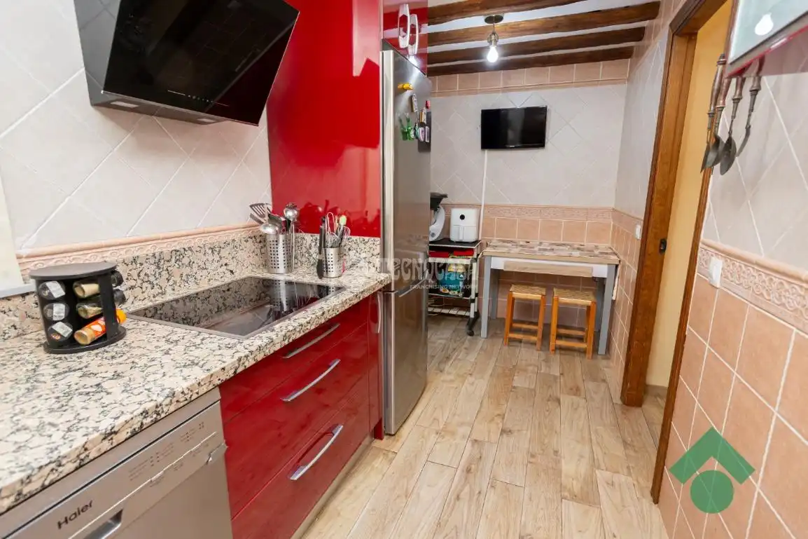 Semi-detached house for sale in C. America-Res. Los Carmenes, imagen 7