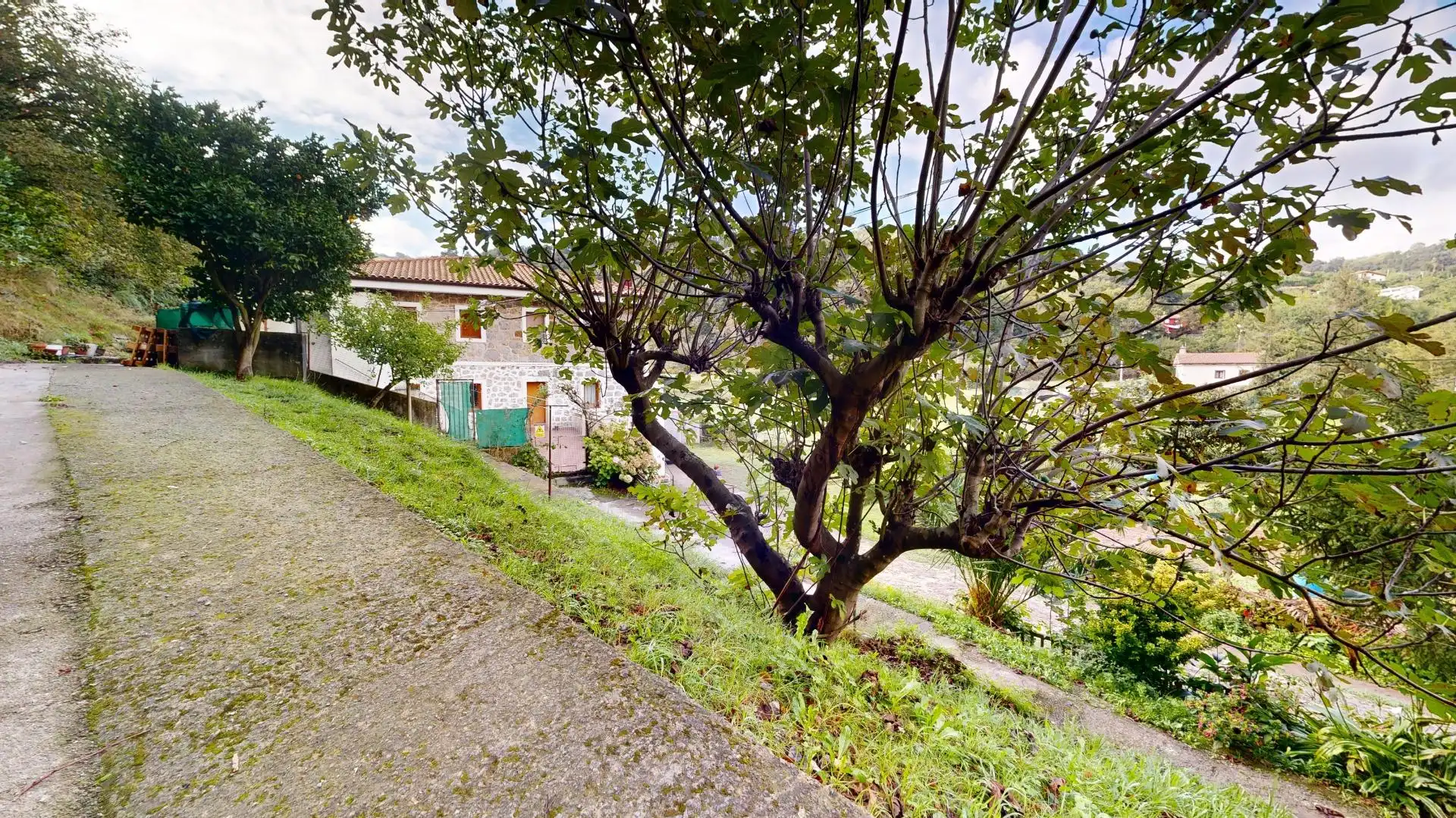 Exterior view of Houses for sale in Abanto y Ciérvana-Abanto Zierbena  with Heating