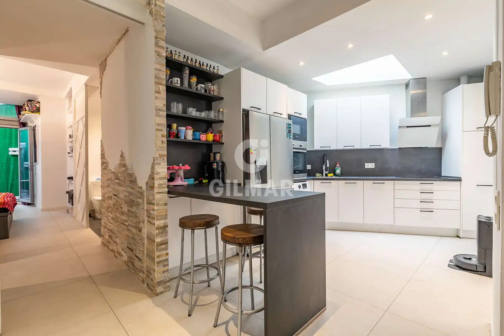 Cocina de Piso en venta en Madrid con Calefacción y Balcón