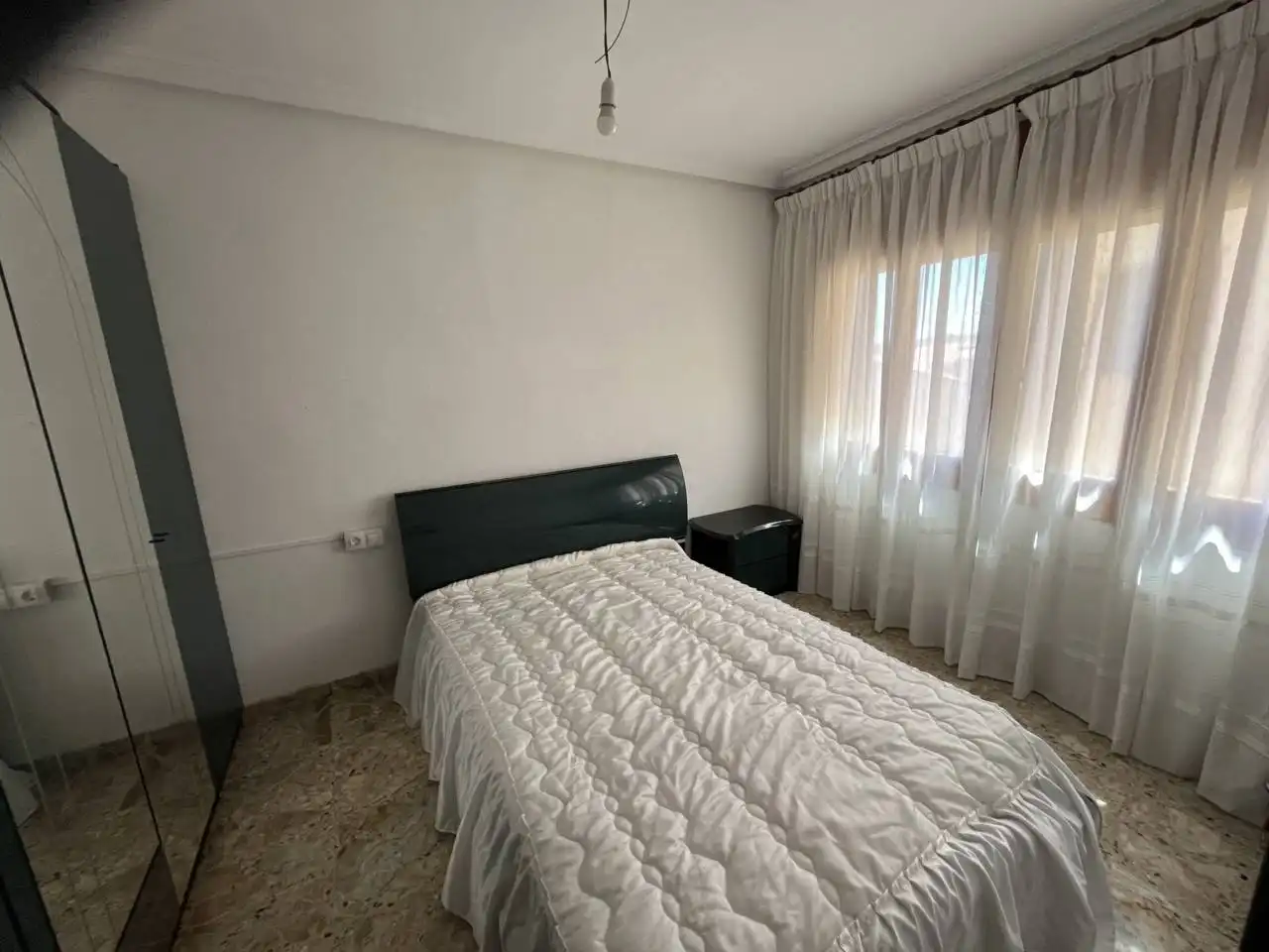 Habitación de Casa o chalet de alquiler en Alcañiz con Aire acondicionado y Amueblado