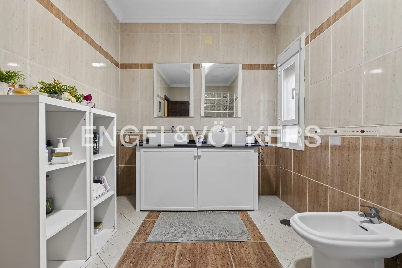Baño de Casa o chalet en venta en Carmona con Aire acondicionado, Calefacción y Jardín privado