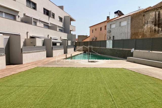 Piso en Venta en Carrer Riu Ter en Deltebre