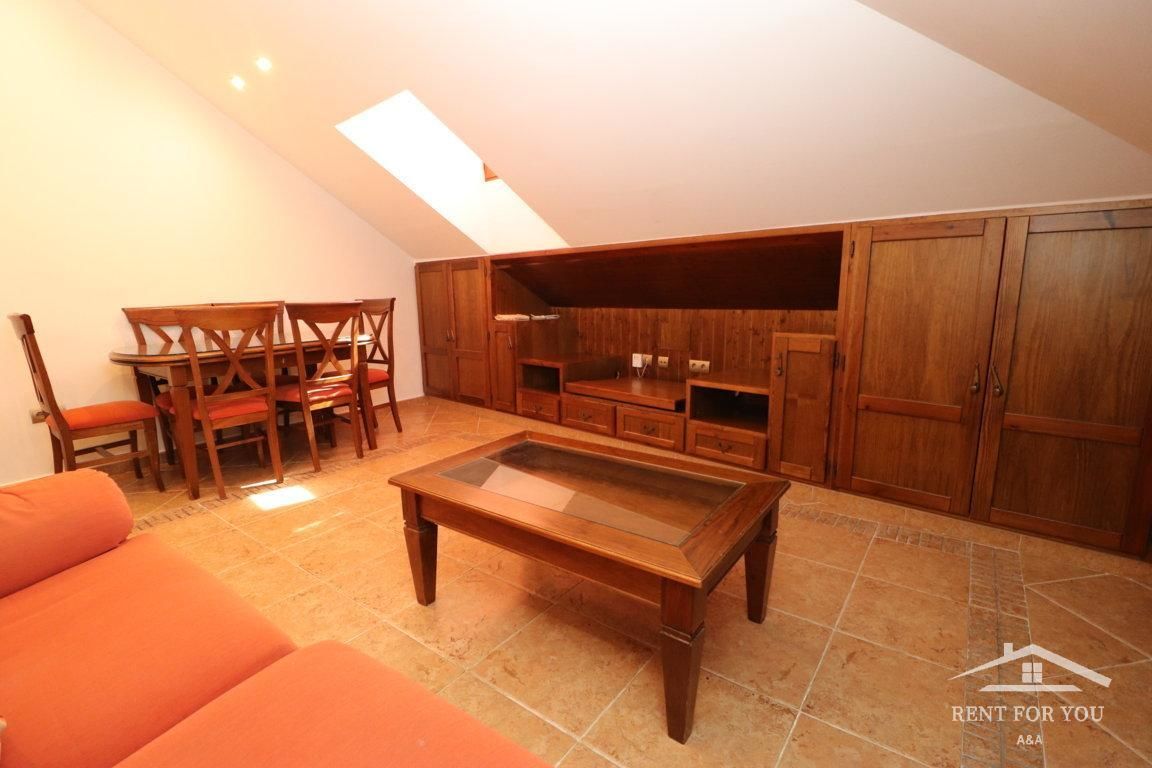 Sala d'estar de Àtic de lloguer en Alhaurín El Grande amb Aire condicionat, Terrassa i Moblat