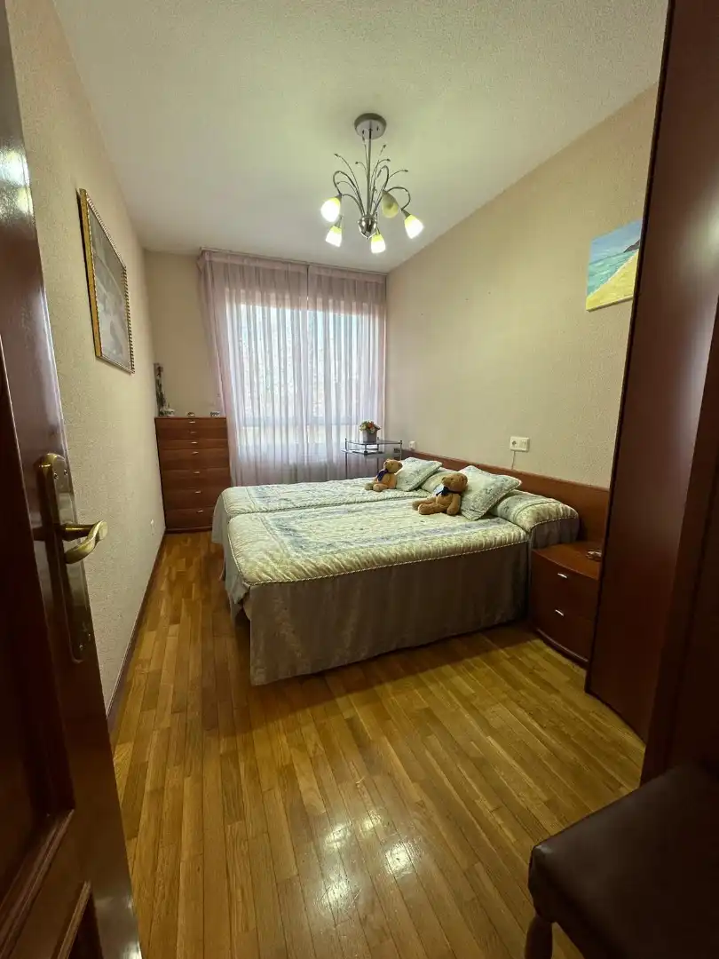 Dormitori de Pis en venda en  Logroño amb Calefacció, Parquet i Traster