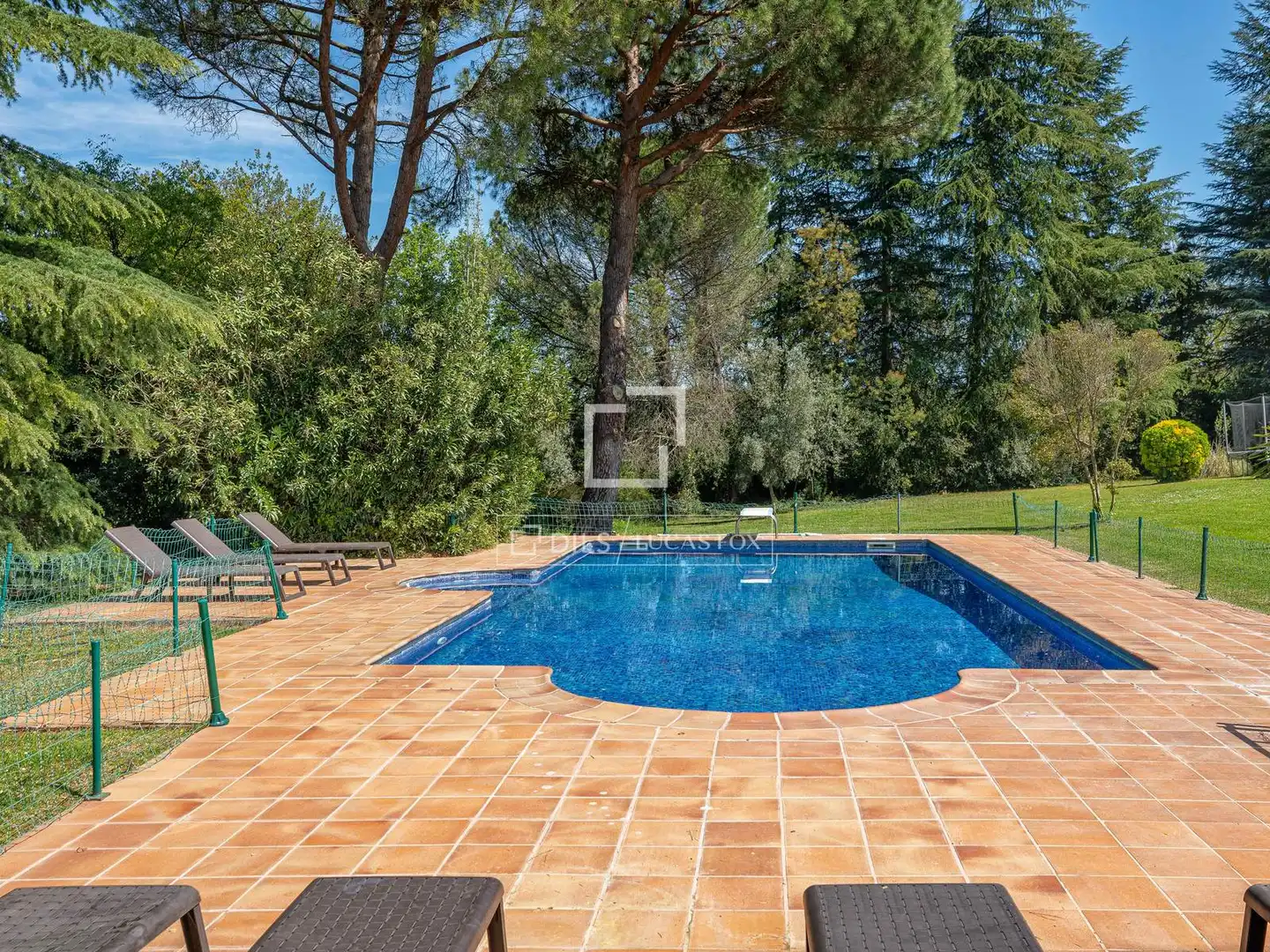 Piscina de Finca rústica en venda en Sant Martí Vell amb Calefacció, Jardí privat i Traster